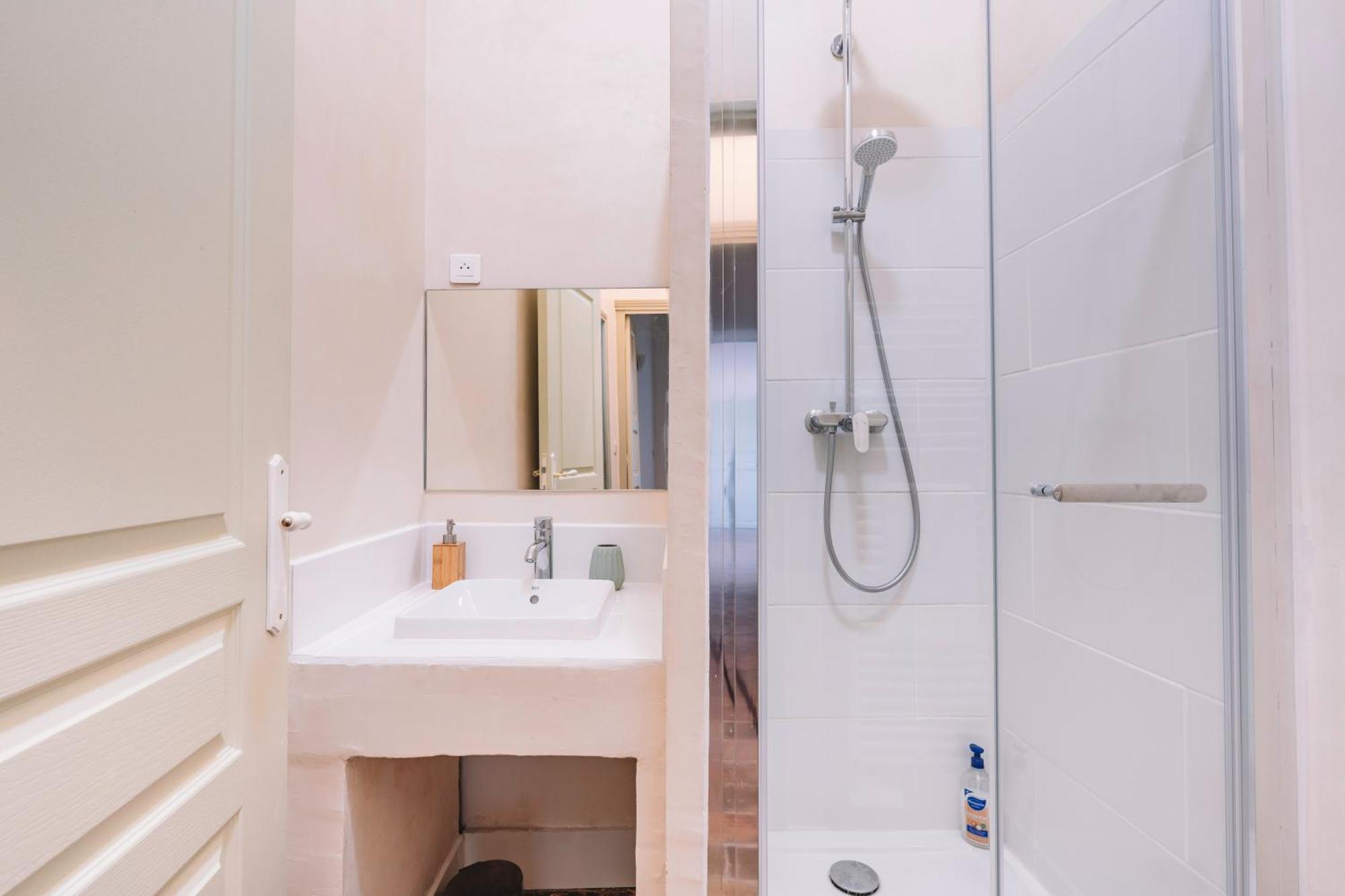 Un Joyau Occitan By Les Demeures De Rachel Apartment Nîmes